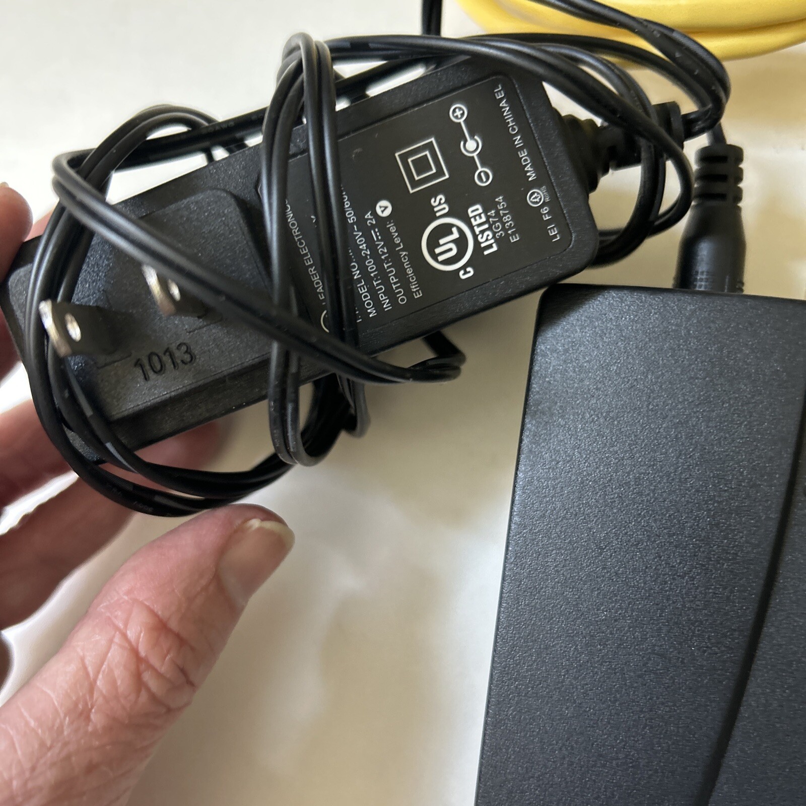 SIEMENS Speedstream 4200 Ethernet USB ADSL Modem-Power Supply & Ethernet cord
