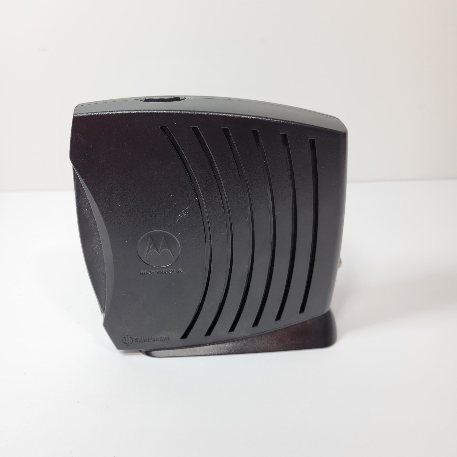 Motorola model SB5120 SurfBoard Cable Modem (P1)