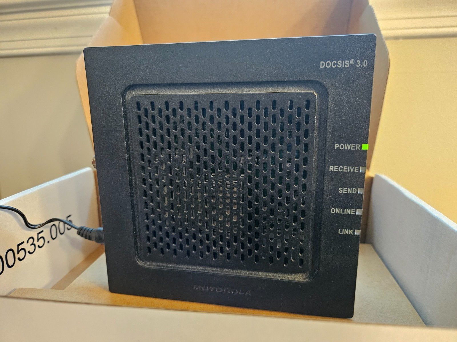 Motorola SURFboard eXtreme DOCSIS 3.0 cable modem model SB6120 in original box!