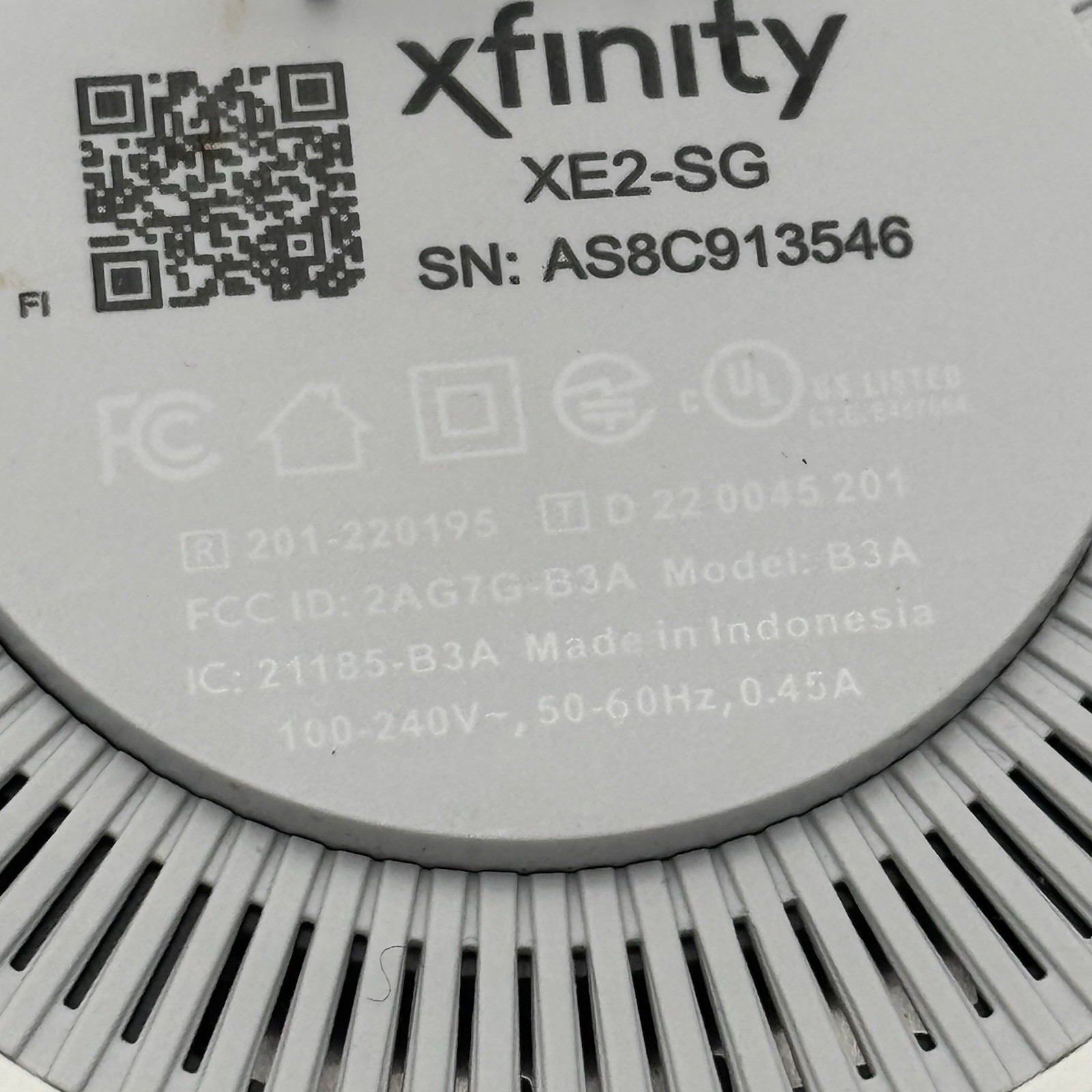 Xfinity xFi Pod 2nd Gen XE2-SG WiFi Range Extender Mesh Router White
