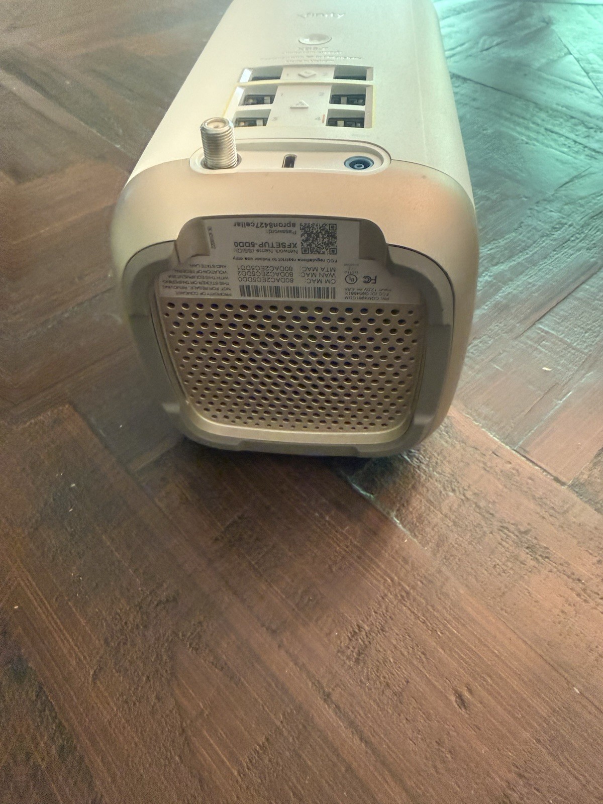 Xfinity XFi Gateway Router XB8-T Untested No Power Cord