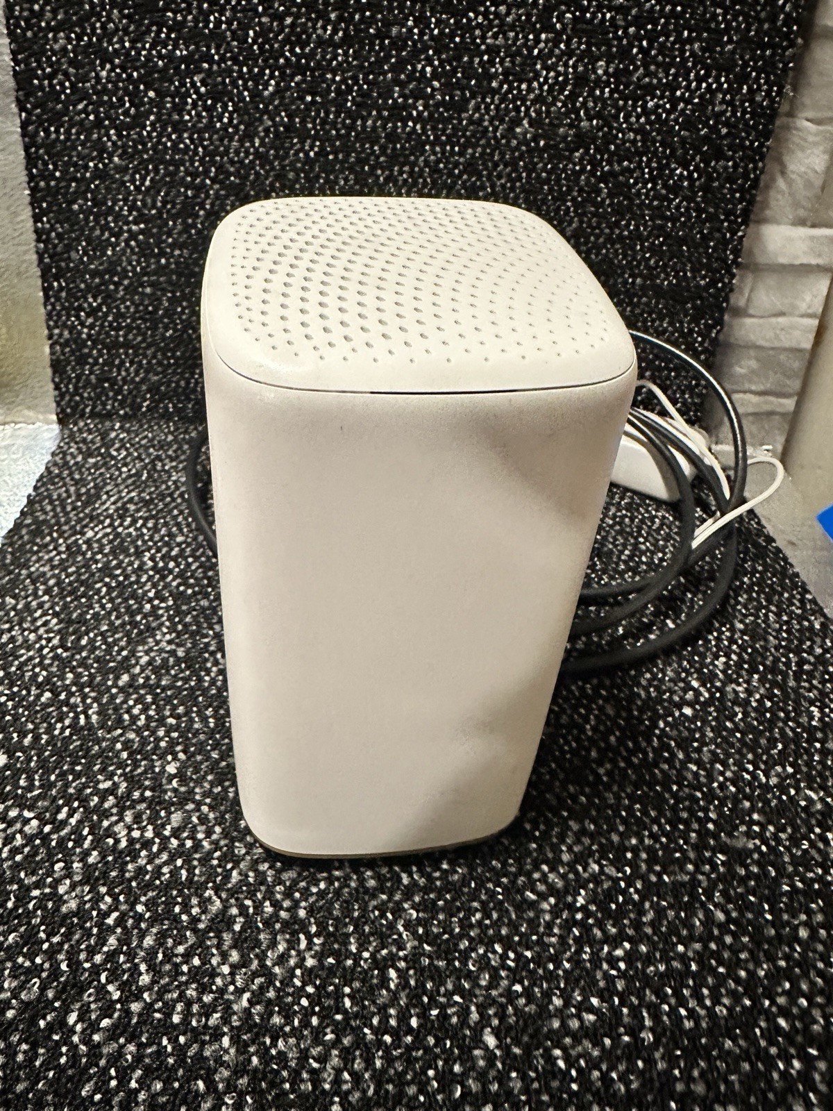 Xfinity xFi XB8-T White Gateway Router Wifi with Cables Modem EUC