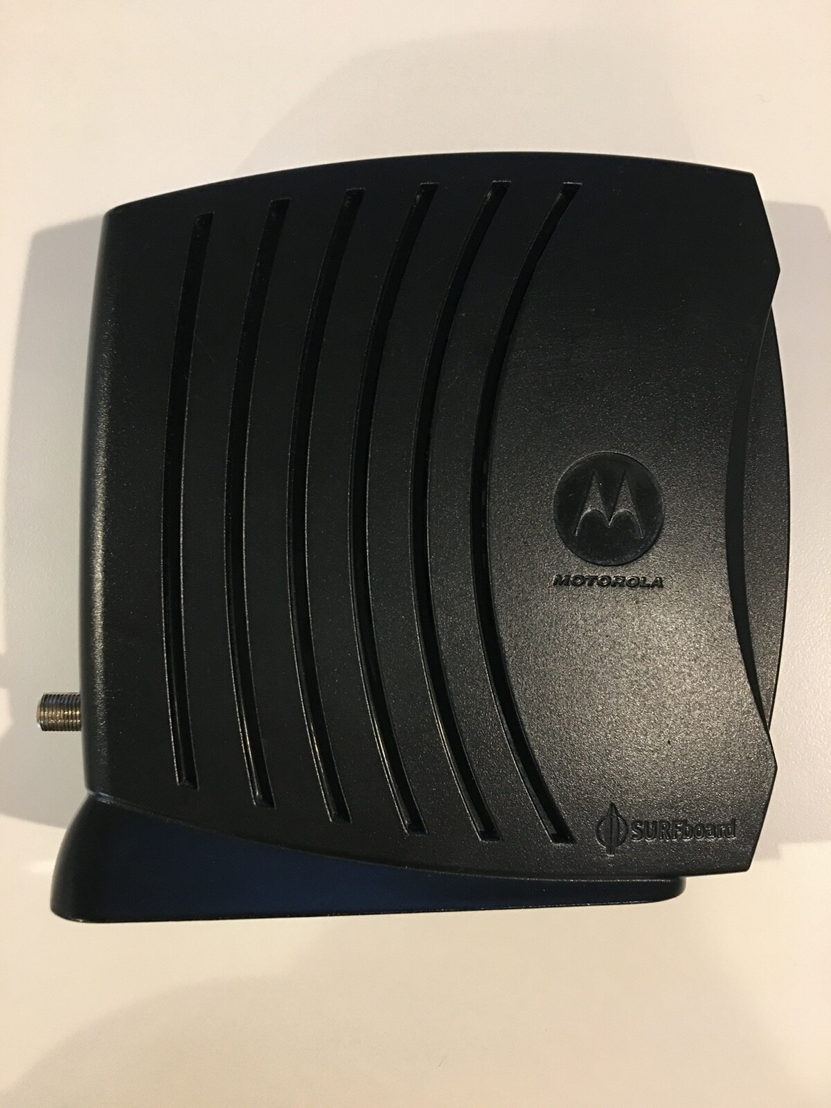 Motorola SURFboard SB5101U (567005-005-00) 38.91 Mbps Cable Modem