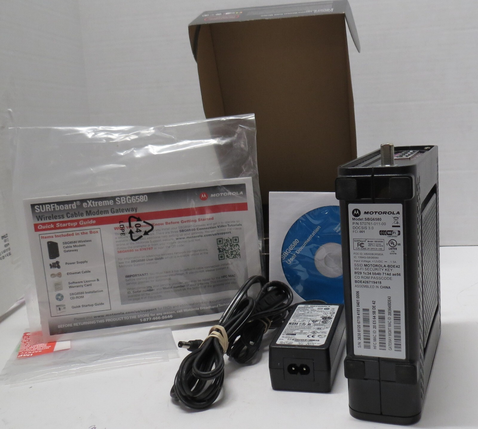 Motorola SBG6580-G228 SURFboard Black 4 LAN Ports DOCSIS3.0 Wi-Fi Modem & Router