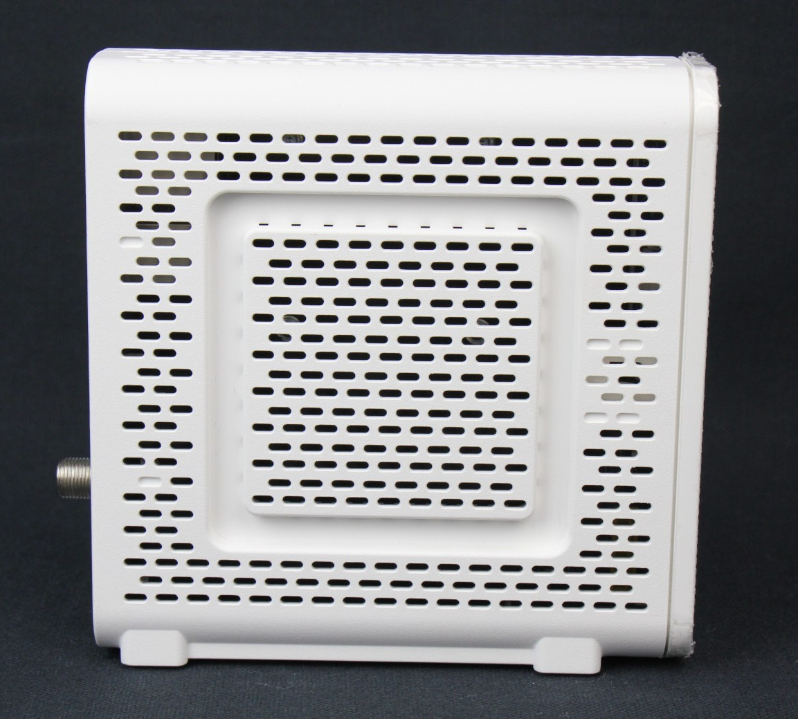 ARRIS SB8200 Cable Modem Fast DOCSIS 3.1 32×8 Gigabit Cable Modem NO POWER CORD