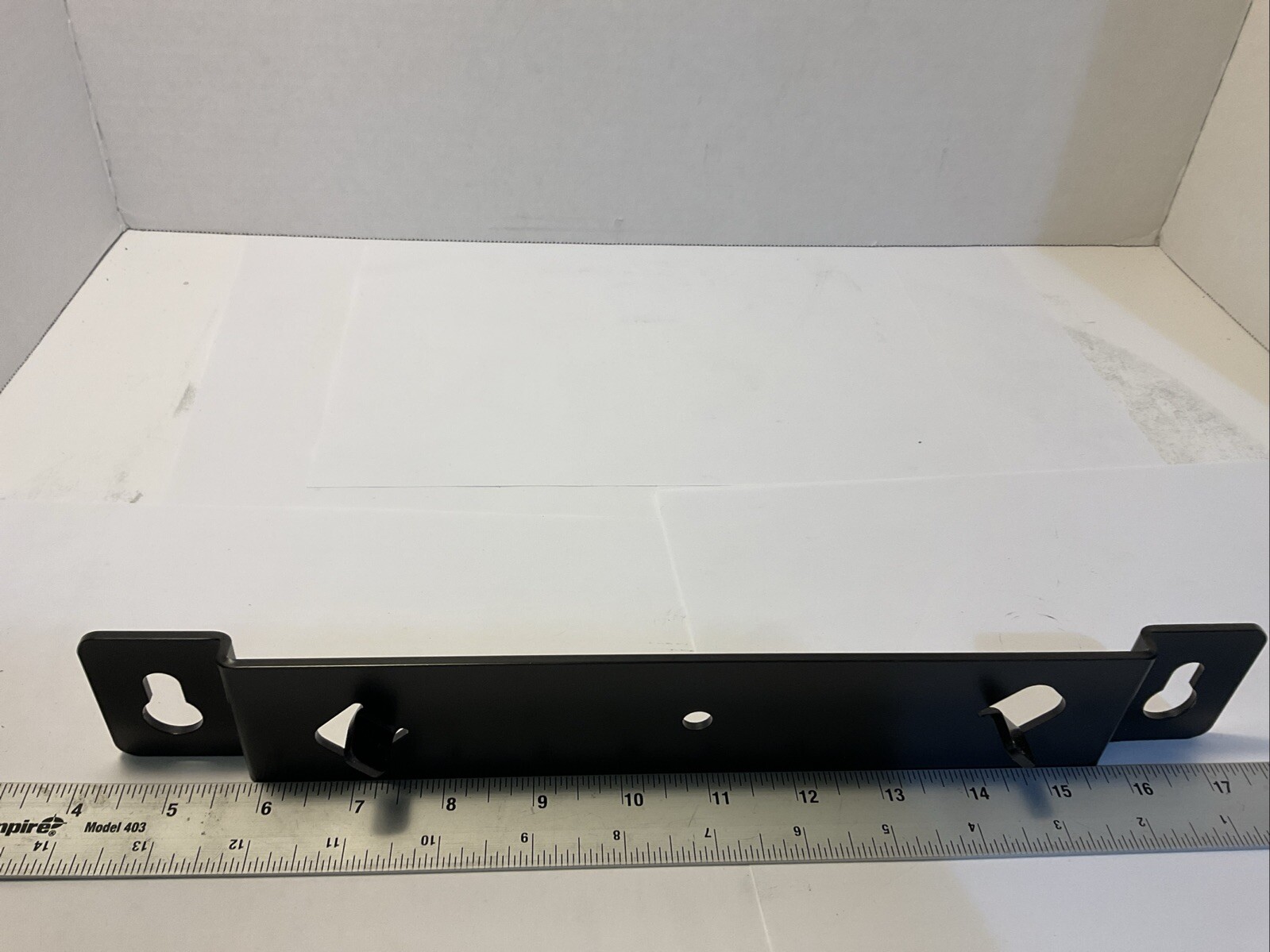 Arris Mounting Bracket 40-10500+ Rev C RMFI 21/20 NC 2000 NodeMounting Bracket