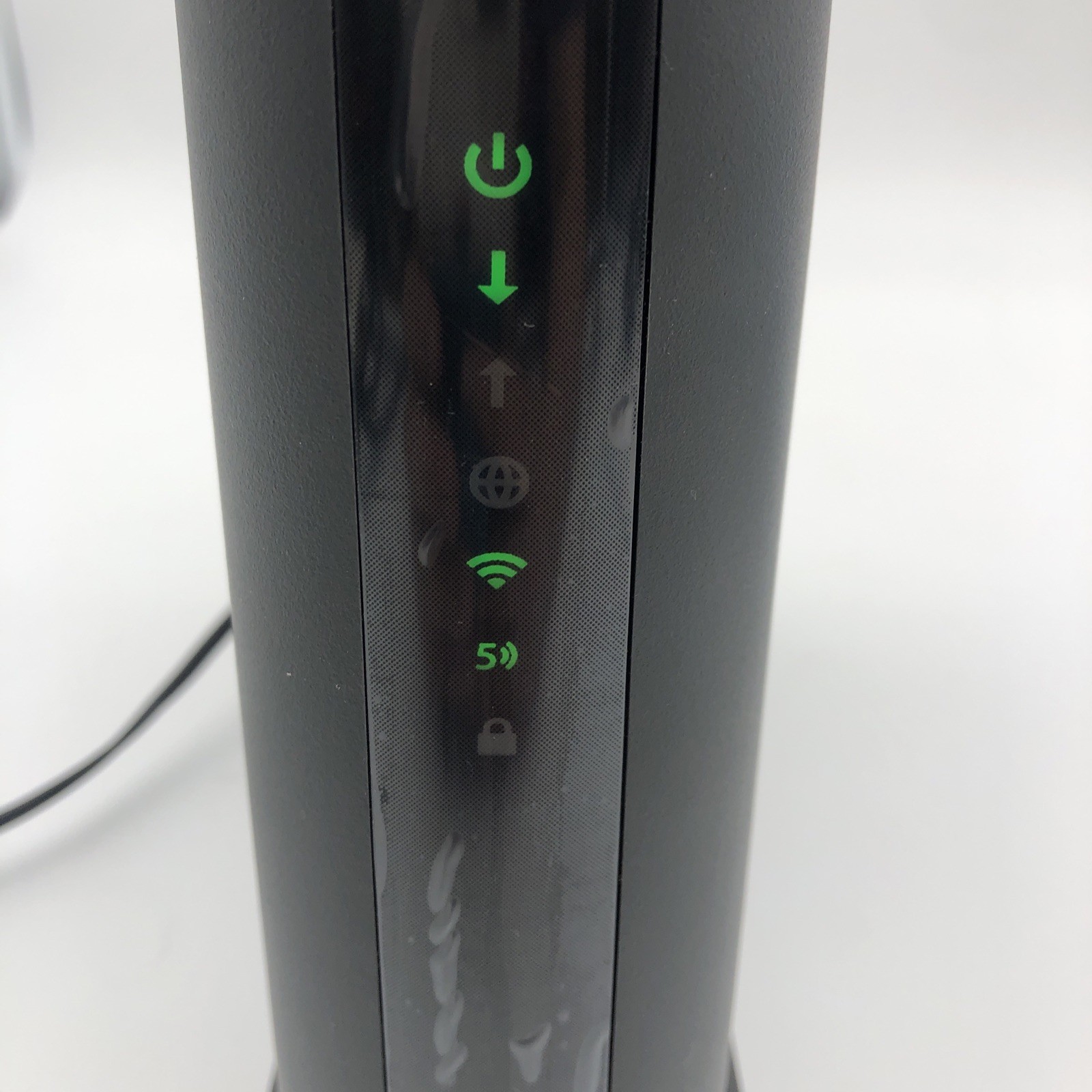 Motorola MG7550 16×4 Cable Modem Plus AC1900 WiFi Router Tested