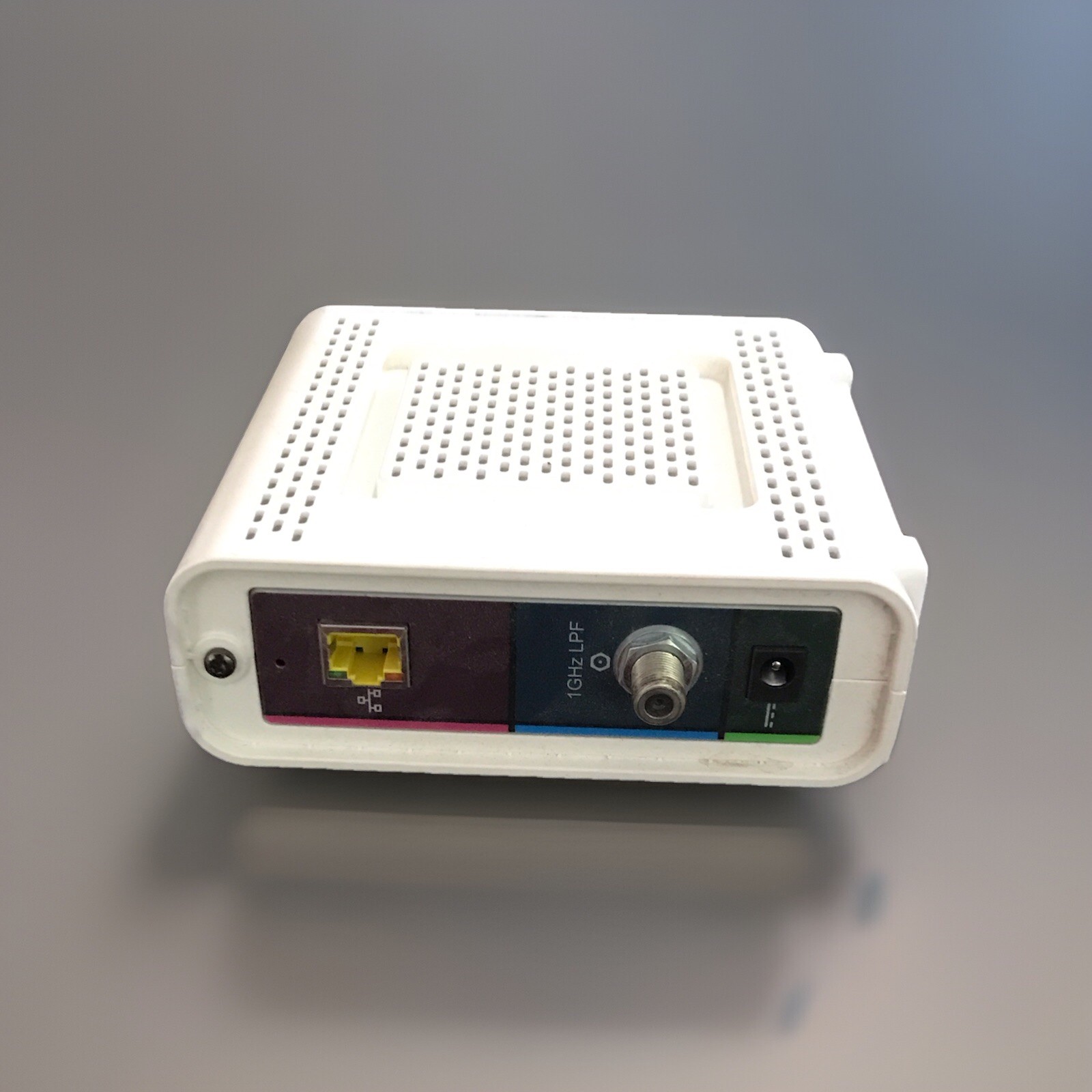 ARRIS Surfboard SB6190-RB DOCSIS 3.0 Cable Modem, White WITH CORD