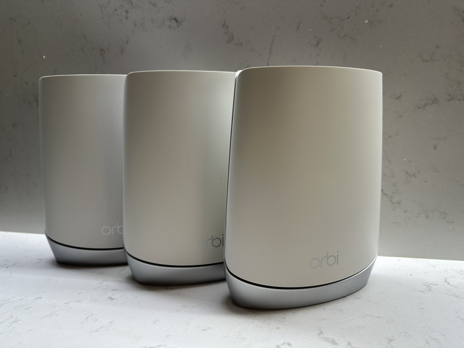 Orbi Tri-Band WIFI 6 Mesh System, 4.2Gbps, Router + 2 Satellites