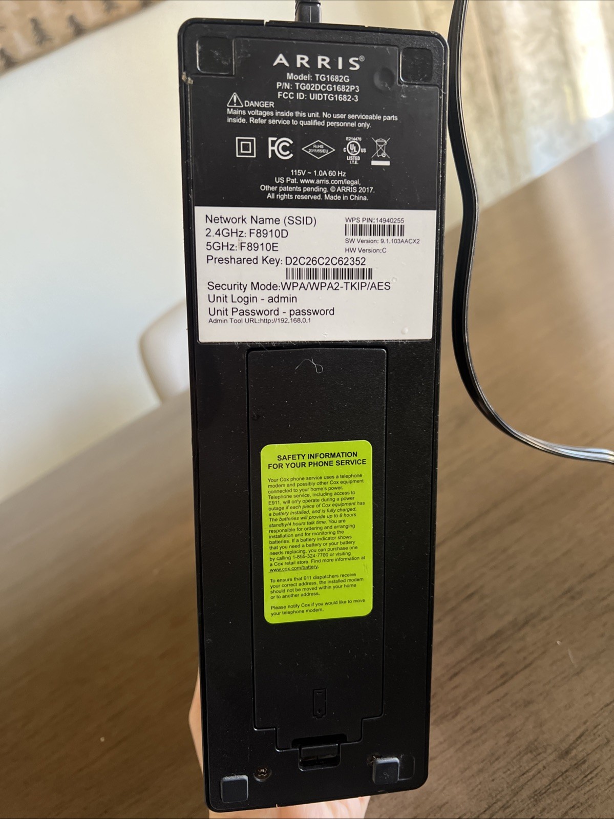 ARRIS Panoramic Wireless Modem Router TG1682G Black