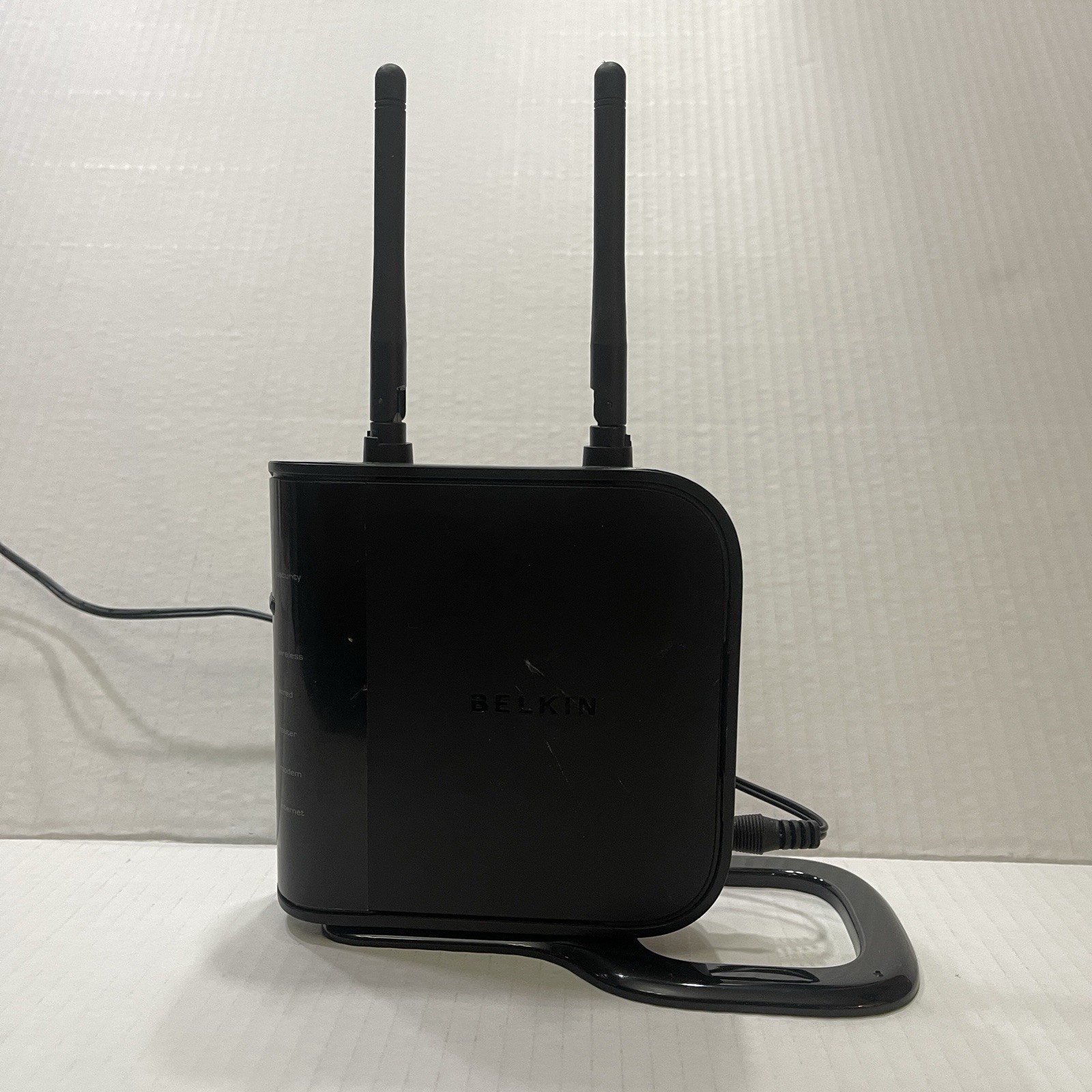 Arris Touchstone TM502G Cable Modem Telephony Adapter and Electronic Bundle