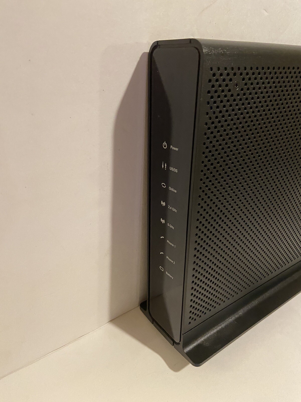 Technicolor Wireless Cable Modem (TC8715D) – Black