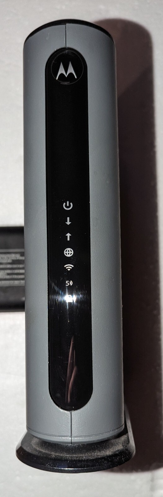 Motorola MG7540 16×4 DOCSIS 2.0 Cable Modem AC1600 Dual Band WiFi Router