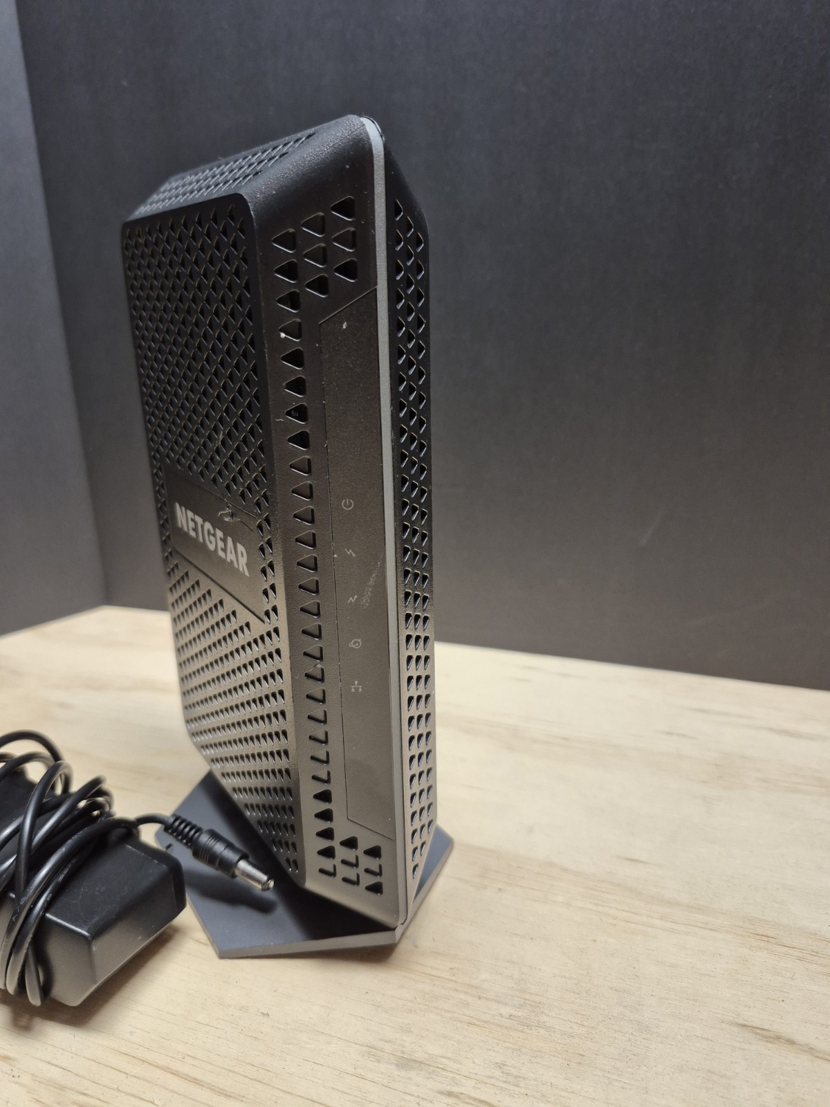 Netgear CM600 DOCSIS 3.0 Cable Modem 24×8 High-Speed Internet w/ Power Adapter