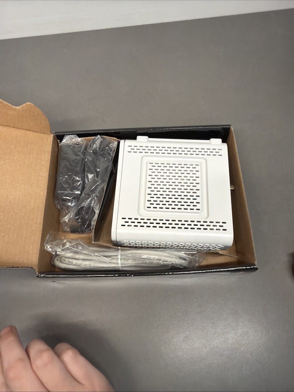 M1 Motorola Surfboard eXtreme Cable Modem Bt51
