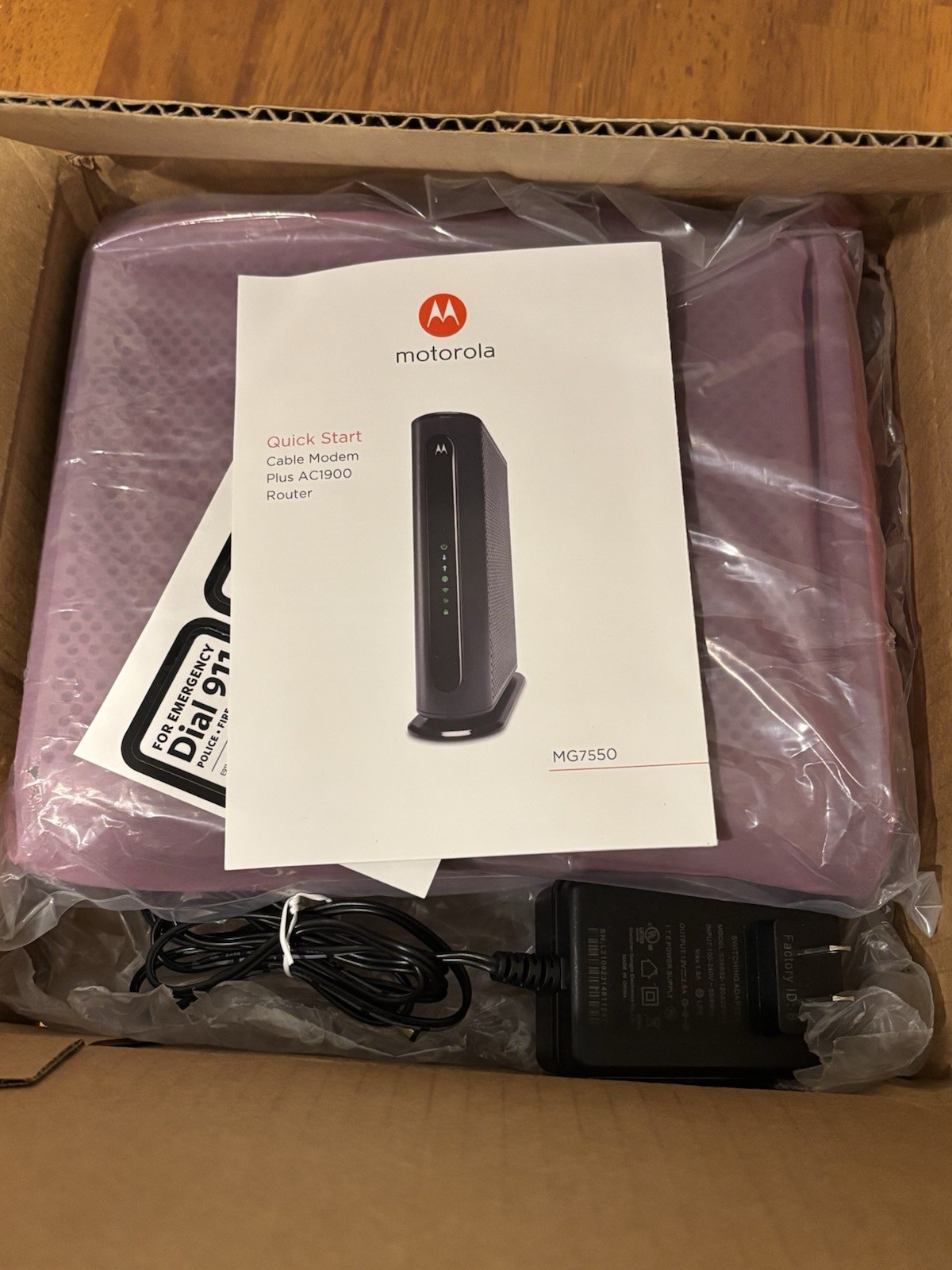 Motorola MG7550 16×4 Cable Modem Plus AC1900 WiFi Router Open Box ~ Black
