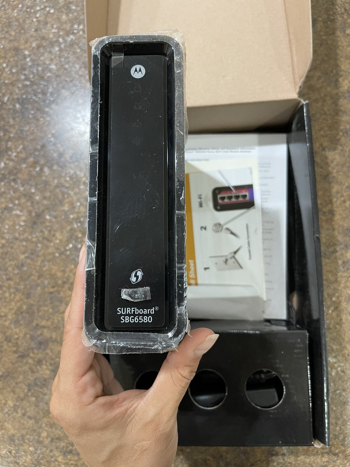 Motorola Arris SURFboard Modem& Wi-Fi Router Model SBG6580