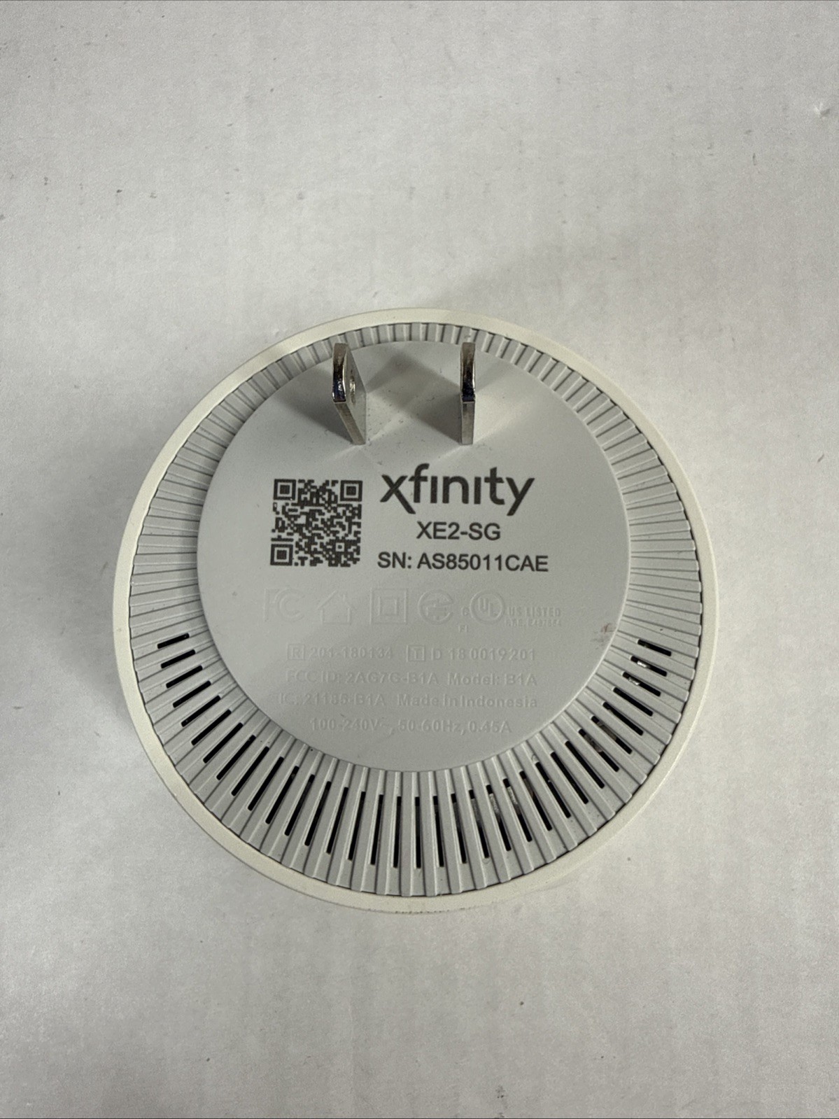 Comcast Xfinity XFI WIFI Pod EXTENDER REPEATER BOOSTER MESH 2nd Gen XE2-SG used