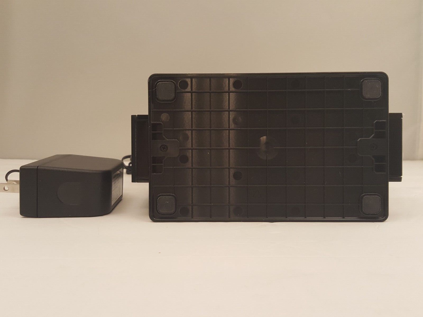 LINKSYS 16 x 4 Cable Modem | 16 x 4 Bonded Channels | DOCSIS 3.0 | CM3016 | USED