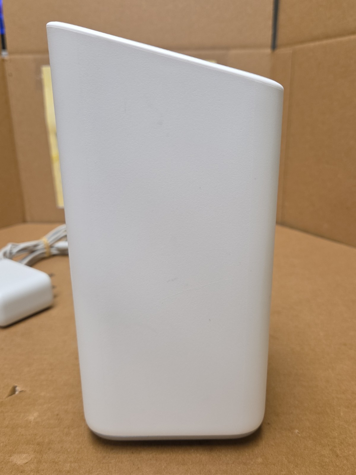 Xfinity XB7-CM Home WiFi Router Modem White & Original Power Cord TG02DCW4482CT