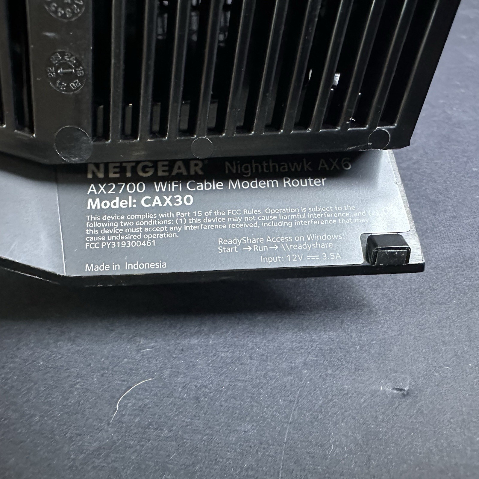 NETGEAR Nighthawk CAX30 AX2700 Wifi Cable Modem Router Combo Gateway READ