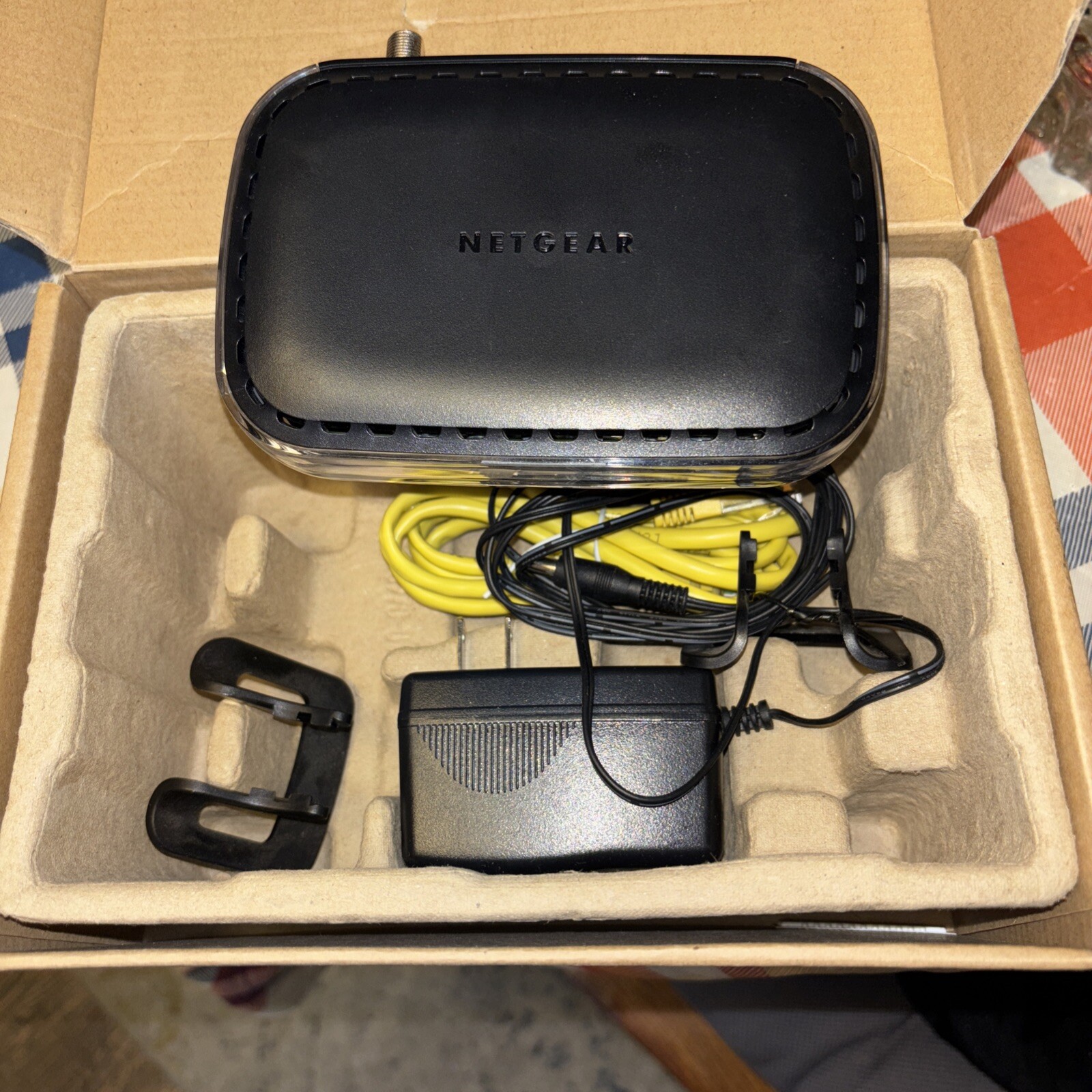 Netgear CM400 Cable Modem High Speed DOCSIS 3.0 Xfinity Spectrum COX