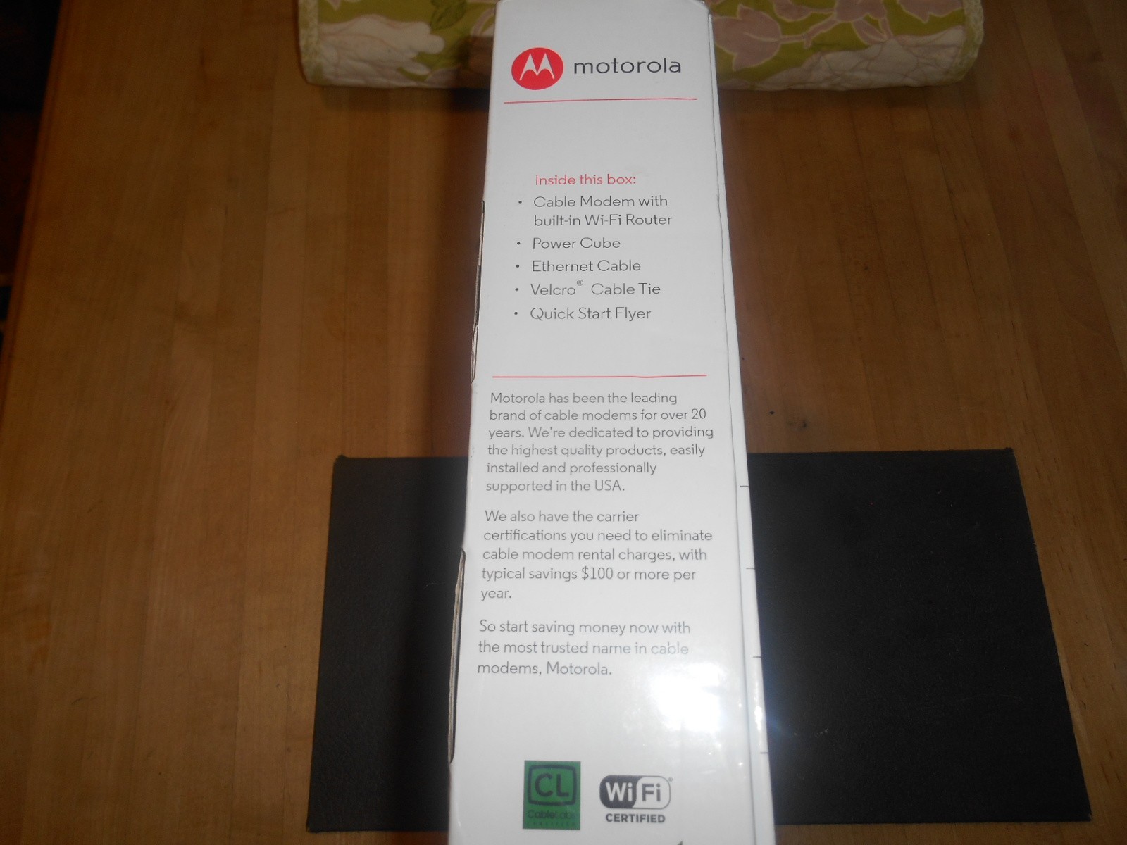 Motorola MG7550 16×4 Cable Modem Plus AC1900 Dual-Band WiFi Gigabit Router