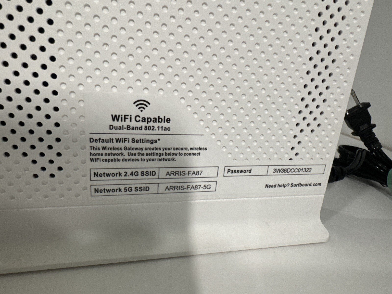 Arris SURFboard SVG2482AC Dual Band WiFi Router + Power Cable – Tested