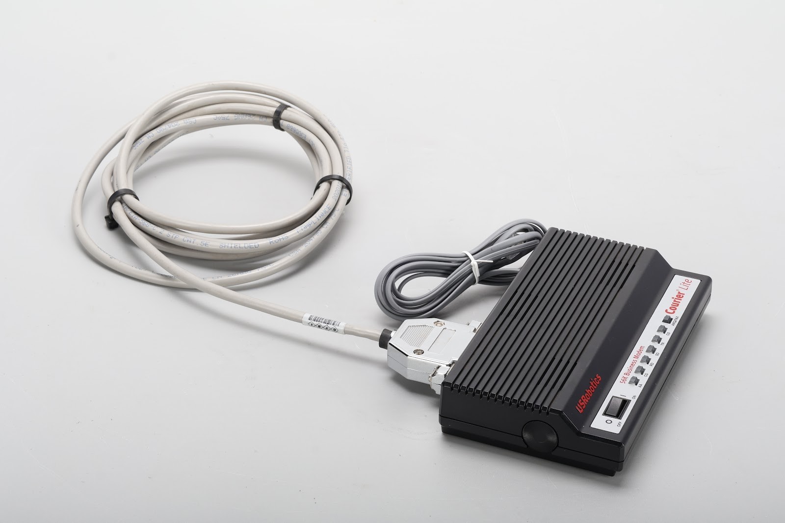 USRobotics 5686G 56K Fax Modem USR5686G With Com Cable – No Power Supply