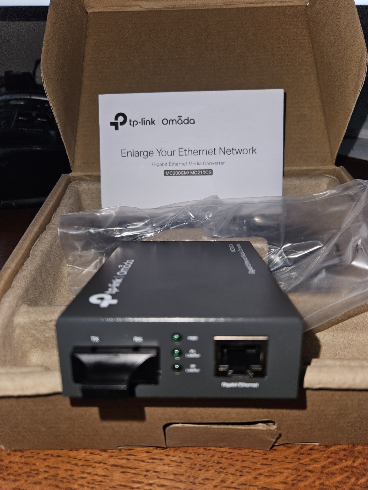 TP-Link Omada MC200CM Gigabit Multi-Mode Media Converter