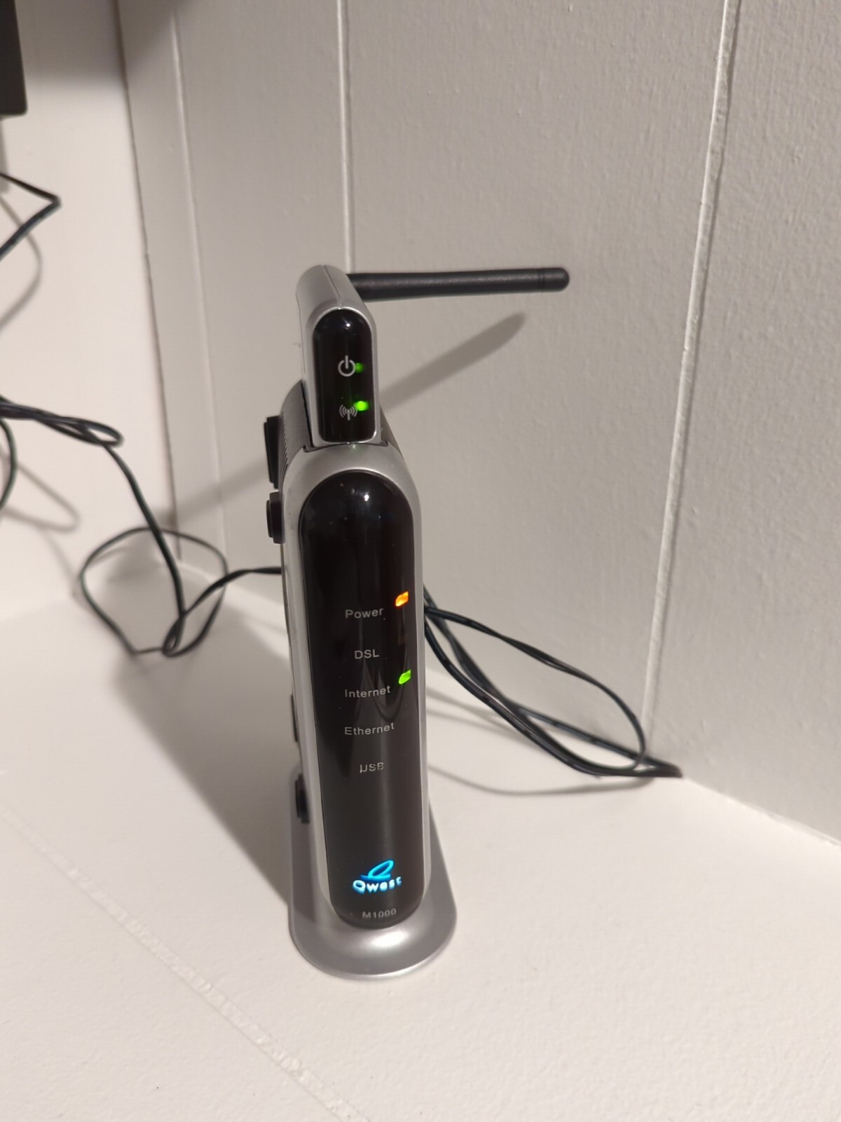 Qwest Actiontec M1000 Internet Modem with AC Adaptor and W1000