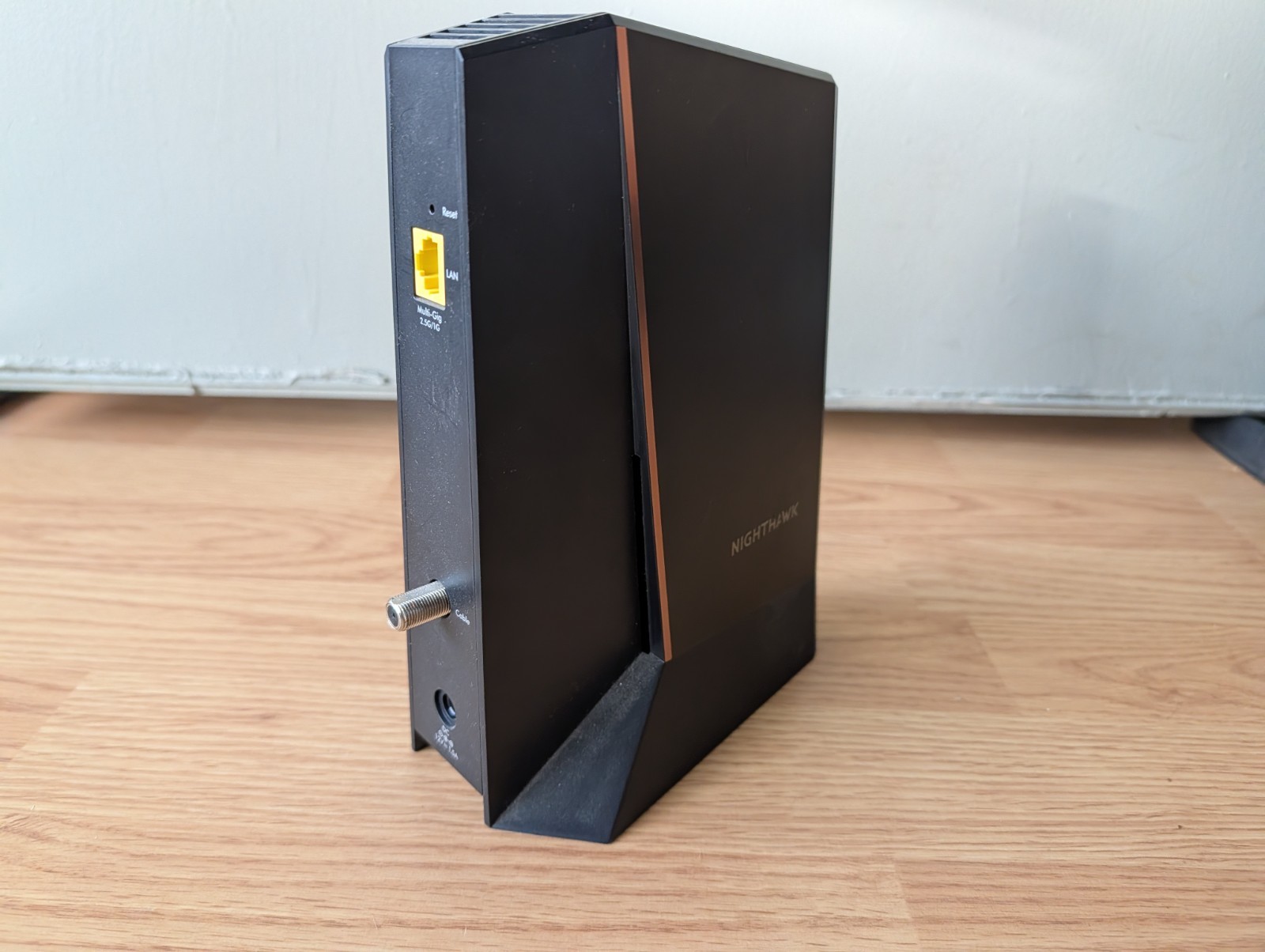 NETGEAR CM2000 Nighthawk DOCSIS 3.1 Cable Modem 2.5Gbps