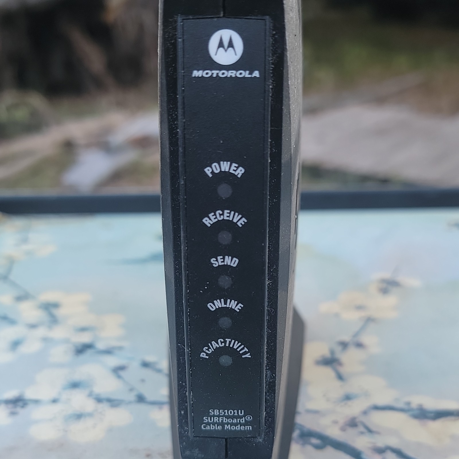 Motorola SB5101U SURFboard Cable Modem Black Ethernet USB Coaxial for PC