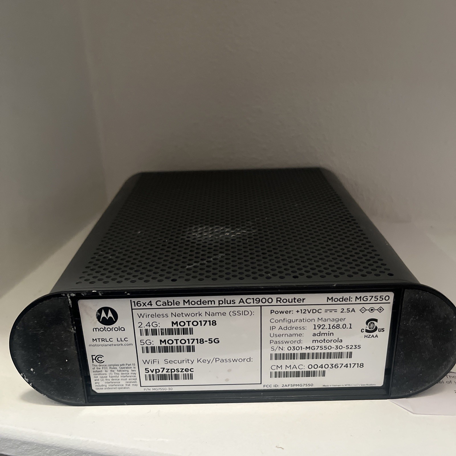 Motorola MG7550 16×4 High Speed ​​Cable Modem Plus AC1900 WiFi Router as is