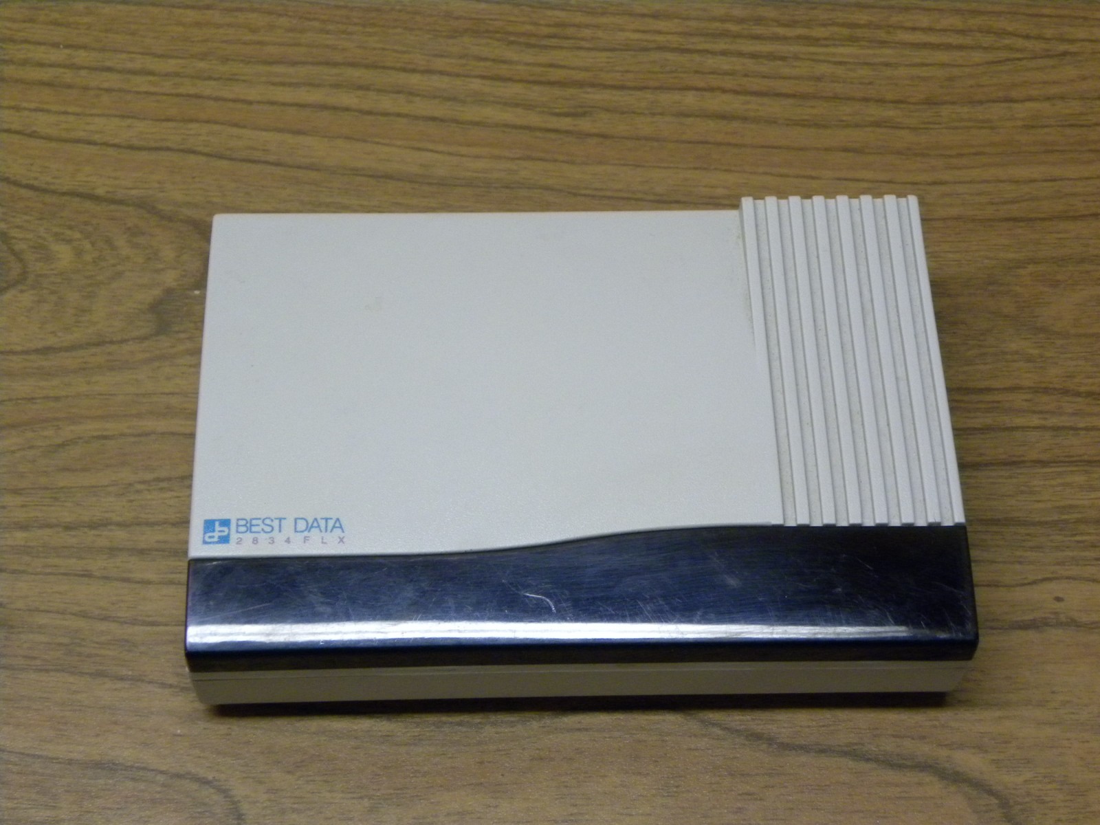 Best Data 2834 FLX 28.8 External Modem with Dual Switching Station & Cables