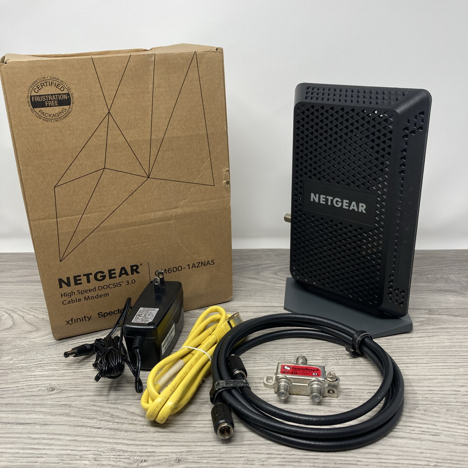NETGEAR CM600-1AZNAS 960Mbps DOCSIS 3.0 Cable Modem w/12V Adapter PARTS / REPAIR