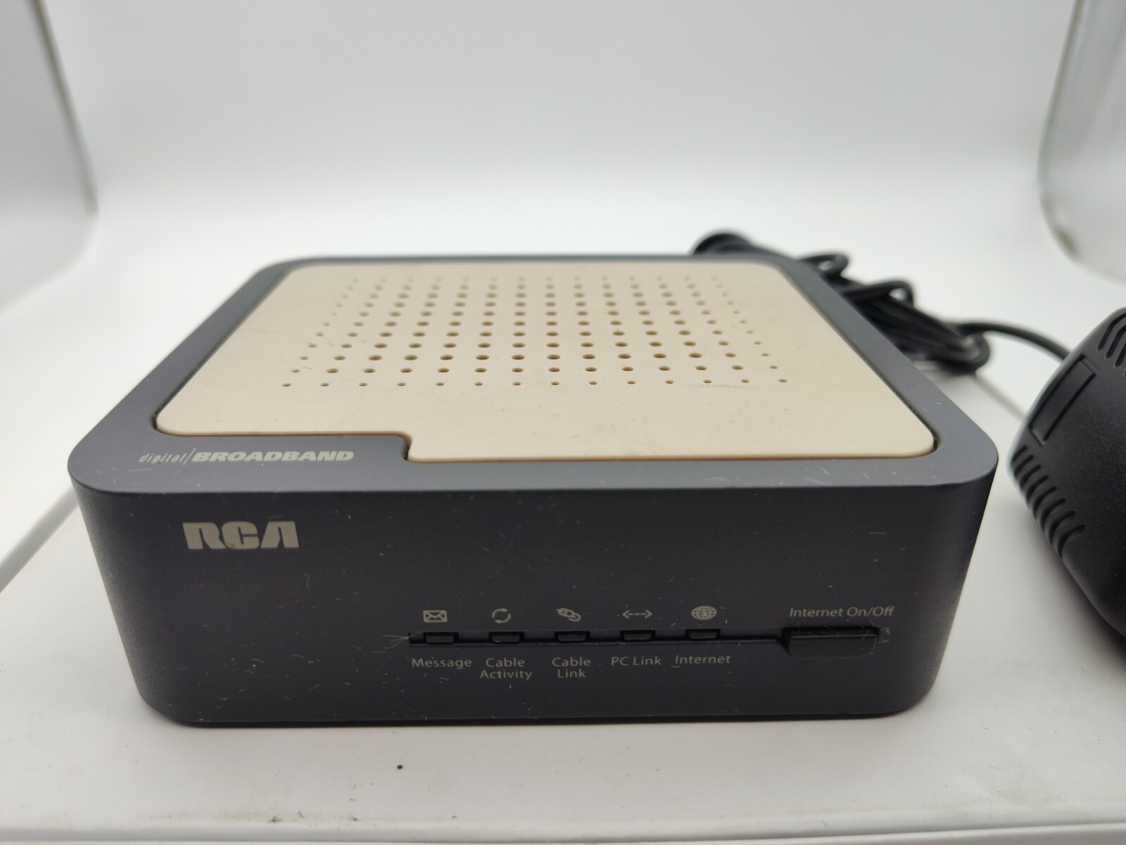 RCA-Digital Broadband Cable Modem- DCM425