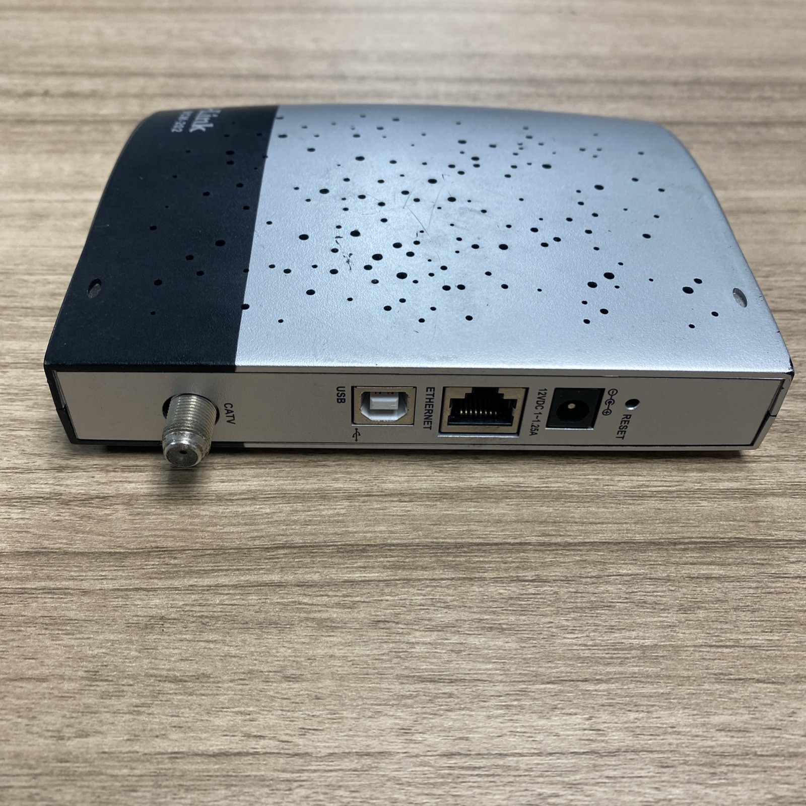 D-Link DCM-202 Broadband Cable Modem DOCSIS 2.0 Cable Modem