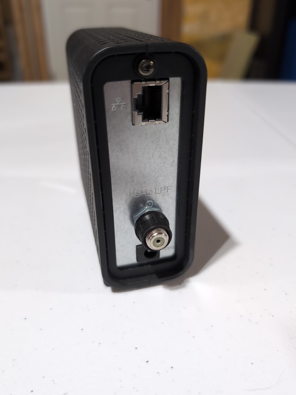 ARRIS Touchstone SB6182 DOCSIS 3.0 Mini Cable Modem – Works Great