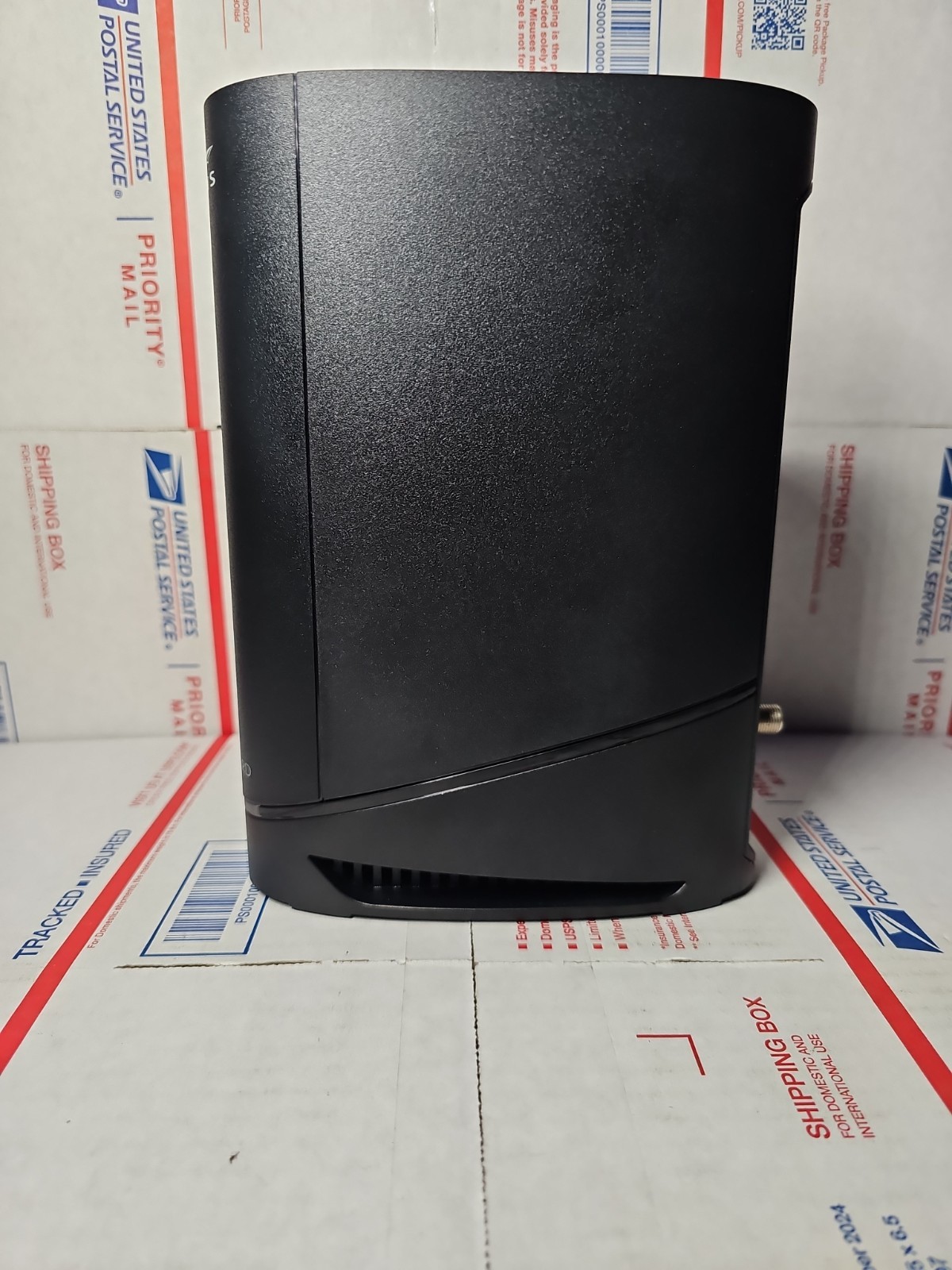 ARRIS G20 DOCSIS 3.1 Cable Modem & AX3000 WiFi 6 Router