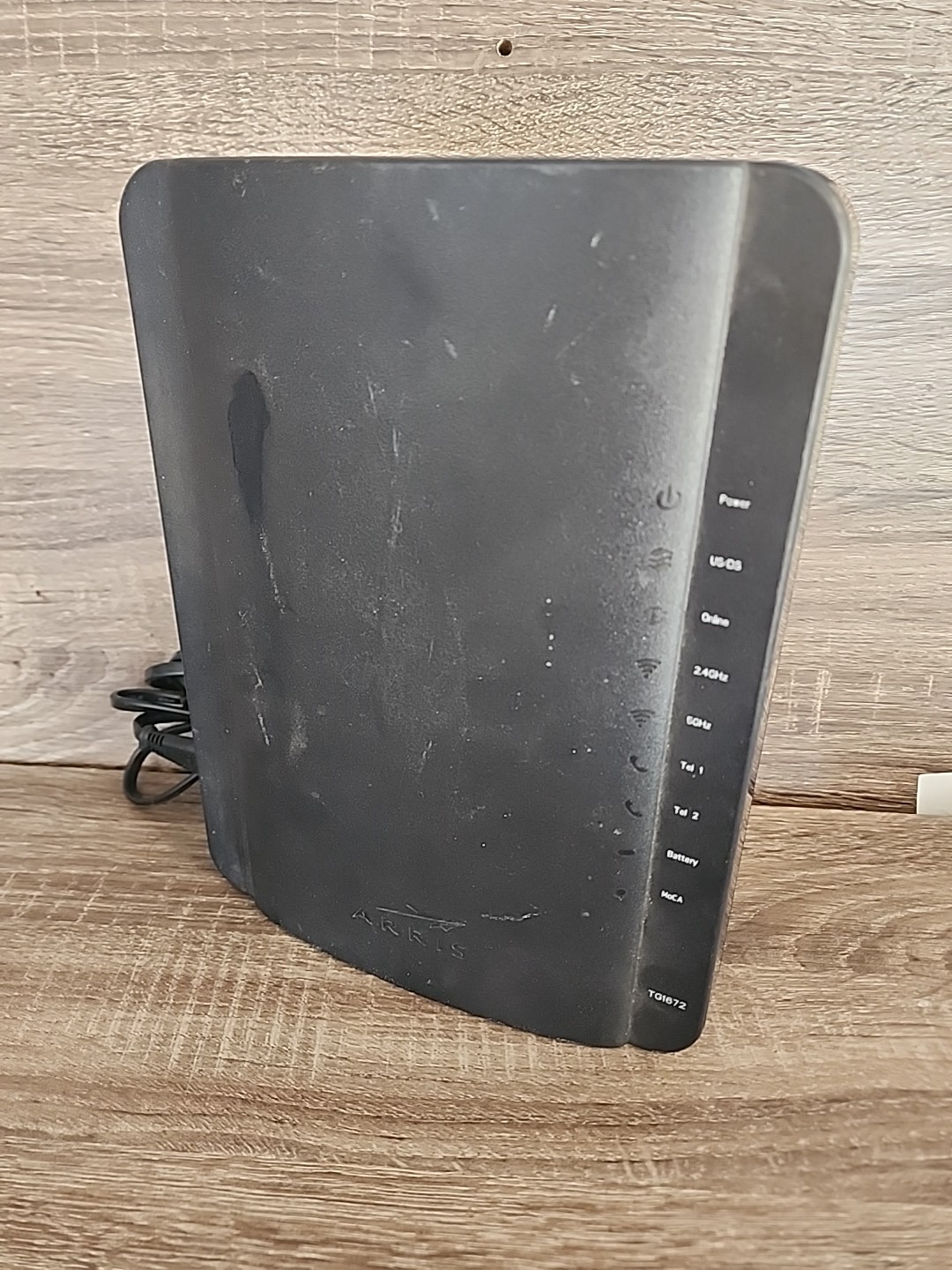 Arris TG1672G Touchstone Telephony Gateway WIFI (2.5GHz – 5.0GHz) 4 Port Modem
