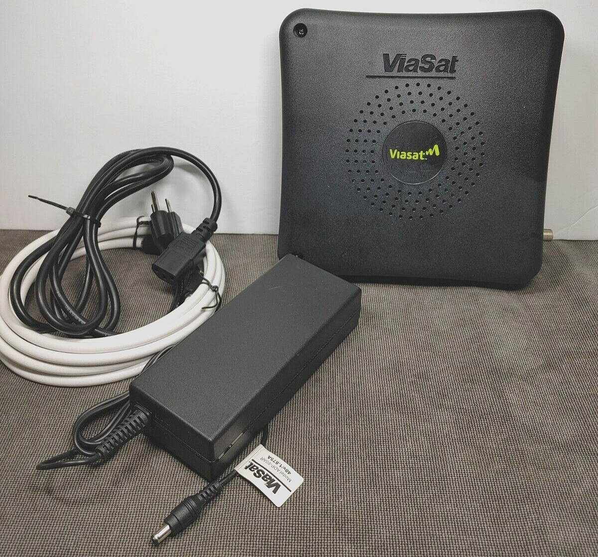 ViaSat Satellite Modem Router RM5110 w/ OEM Power Supply & Cable