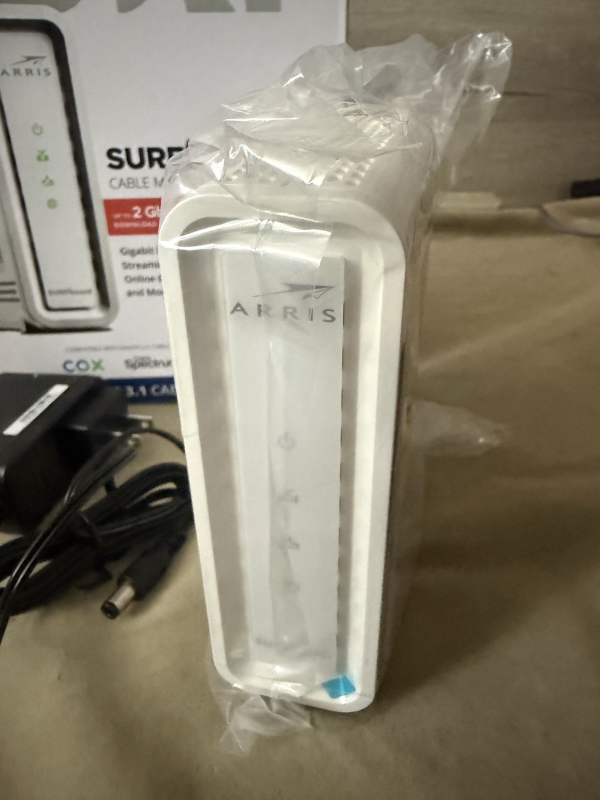 ARRIS Surfboard SB8200 v3 Fast DOCSIS 3.1 32X8 Gigabit Cable Modem – Great Deal!