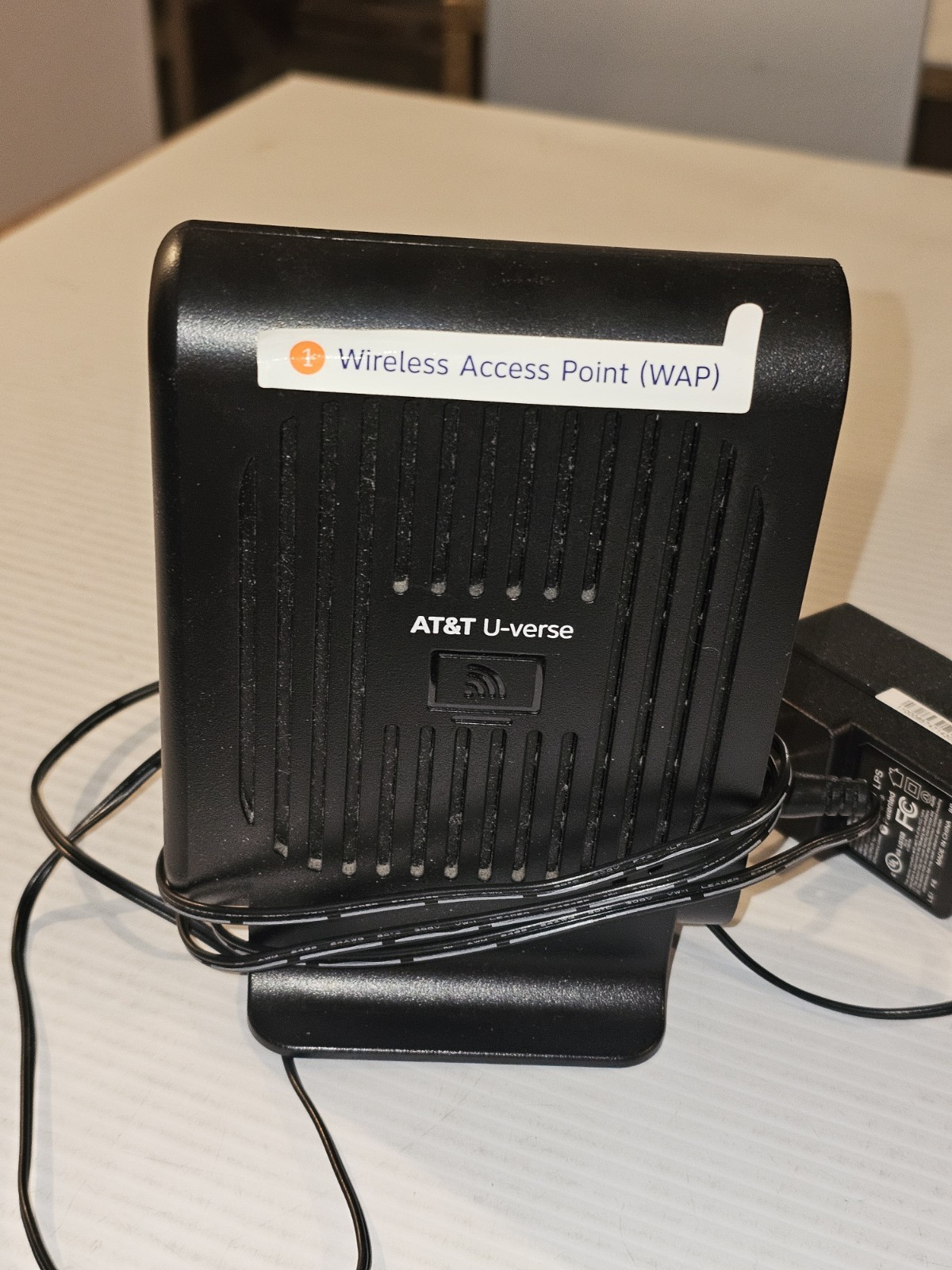 ARRIS VAP2500 AT&T U-VERSE WIRELESS ACCESS POINT. Row A3