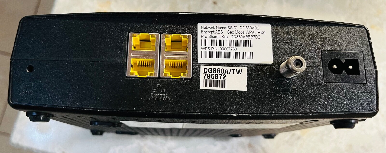 ARRIS DG860 (DG00DLE860) Cable Modem