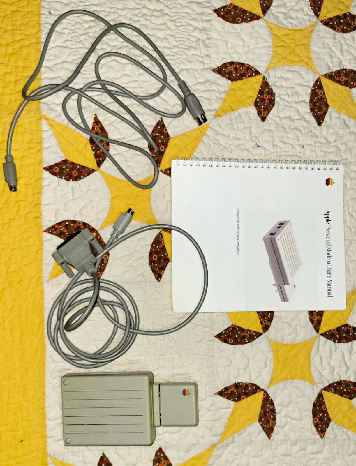 Apple Personal Modem A9M0334 External Dial-Up 2400bps Serial w/ Cables Manual
