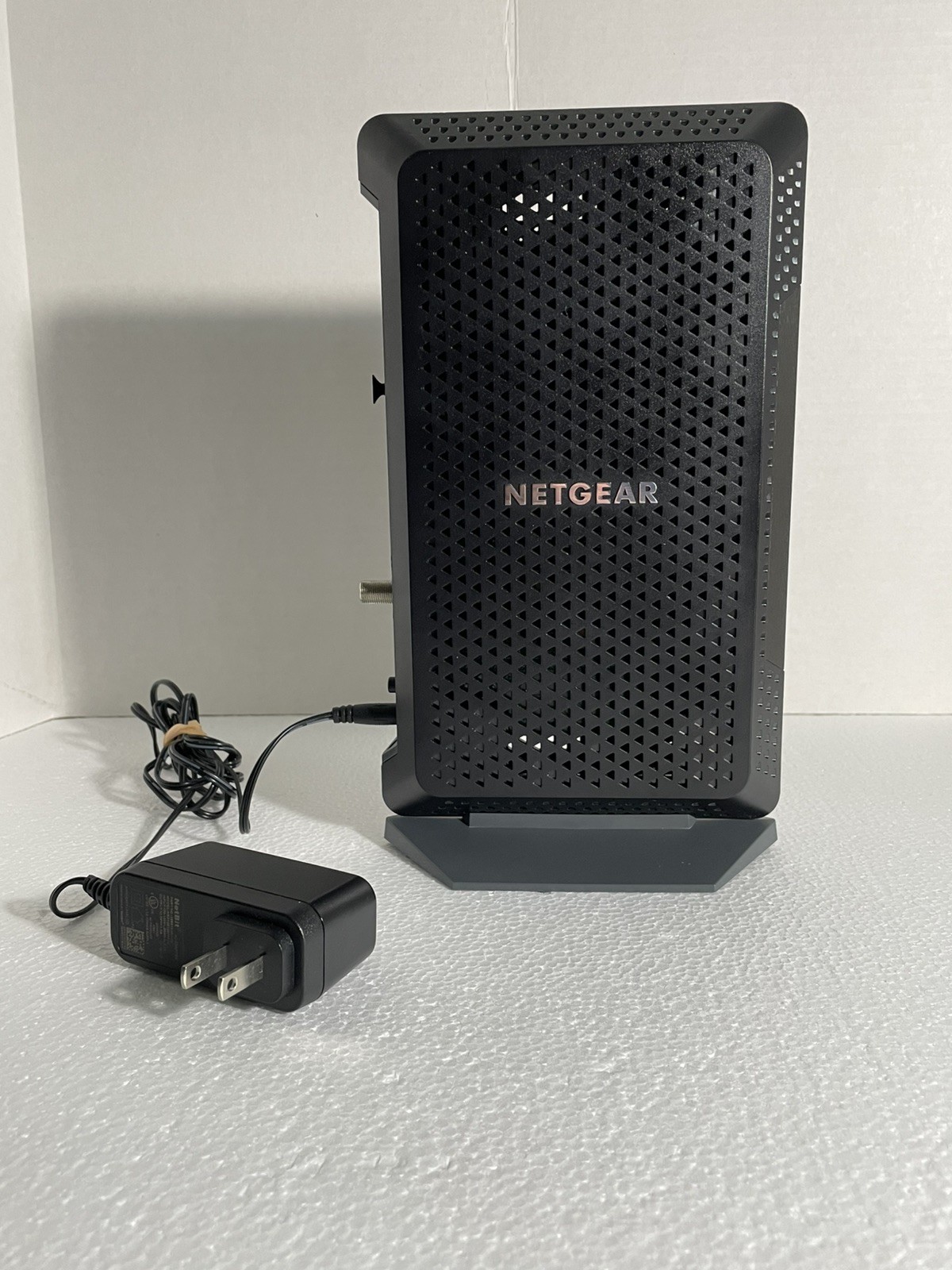 NETGEAR Nighthawk CM1200-100NAS DOCSIS 3.1 Cable Modem. Power adapter included.