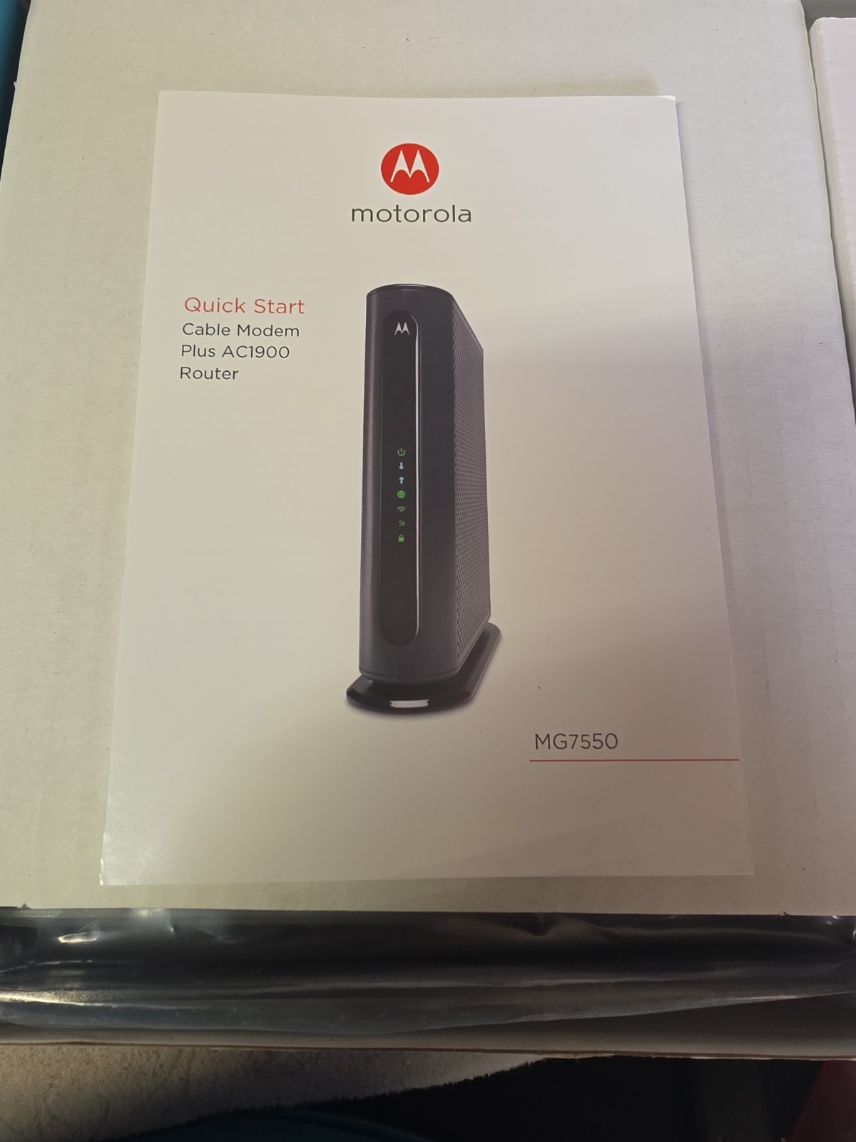 MOTOROLA MG7550-30 AC1900 WIFI ROUTER 16X4 CABLE MODEM PLUS ROUTER