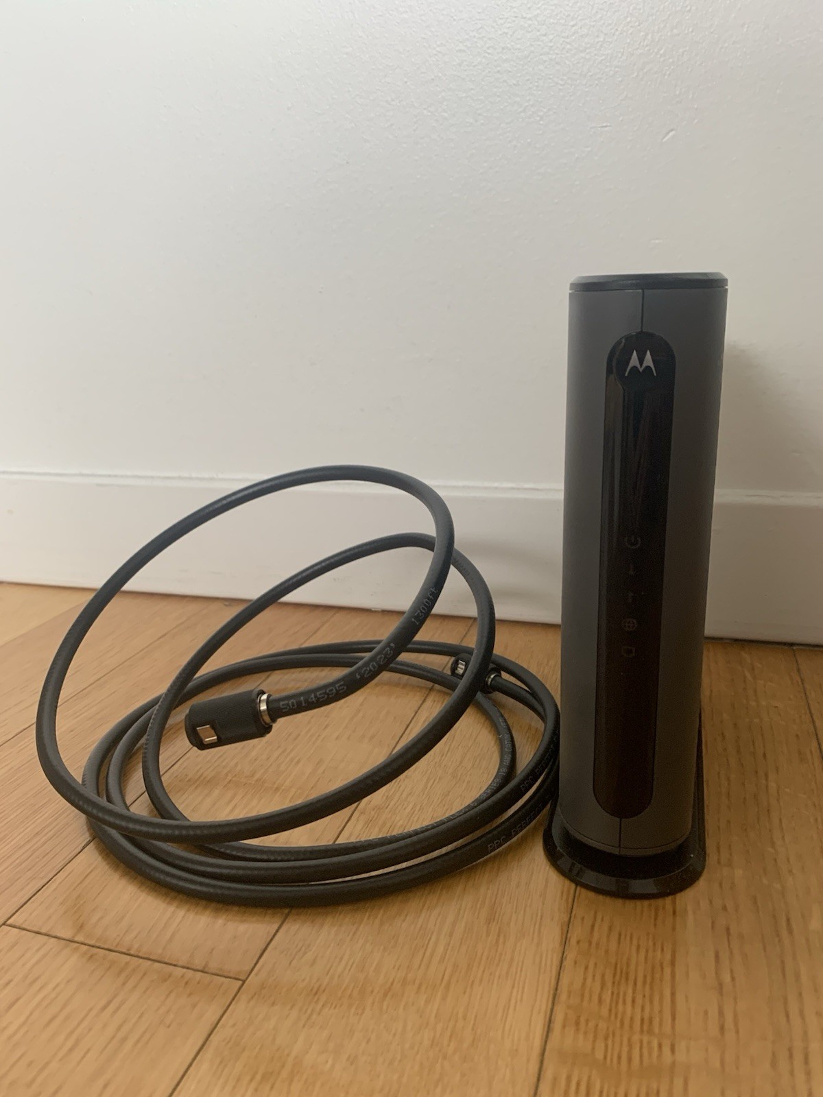 Motorola MB8611 Ultra Fast DOCSIS 3.1 Cable Modem