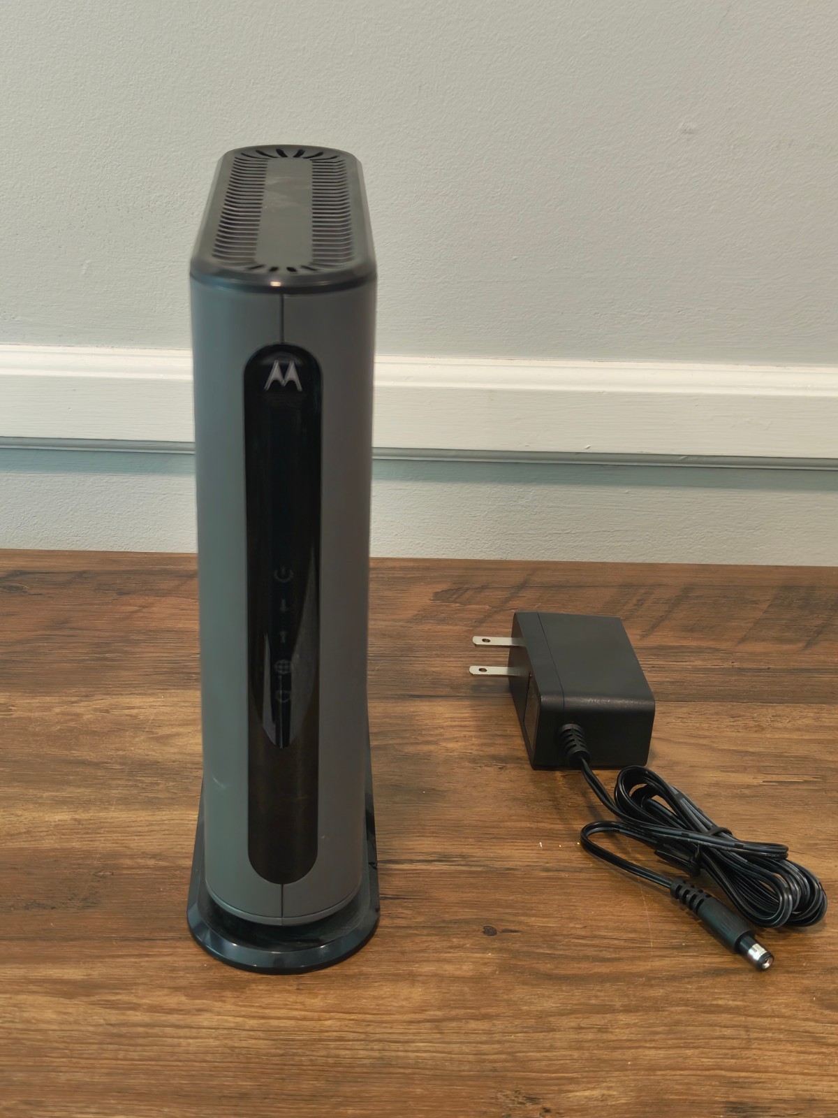 Motorola MB8611 DOCSIS 3.1 Multi-Gig Cable Modem